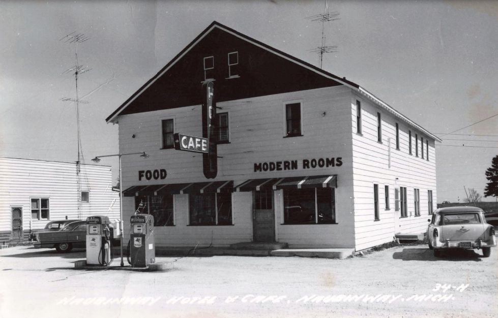 Naubinway Hotel & Cafe (Naubinway Inn)